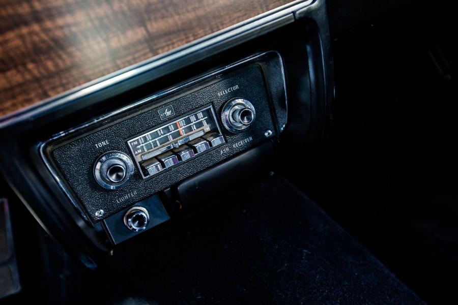 Детали интерьера AMC AMX (7039-7) 1970 года  (фото 29 из 40)